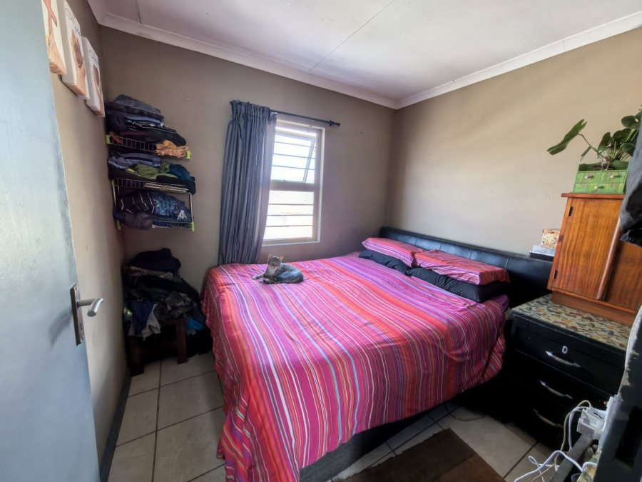 2 Bedroom Property for Sale in Pelican Park Western Cape